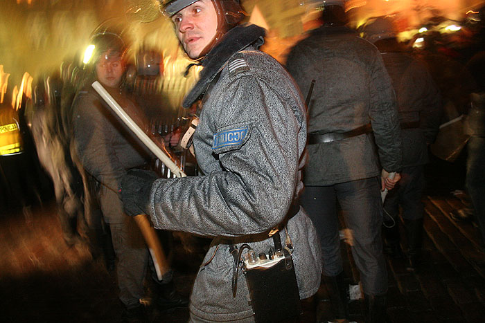 Starcia ZOMO z Opozycją na pl. Zamkowym