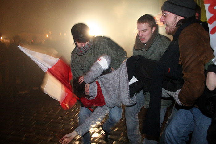 Starcia ZOMO z Opozycją na pl. Zamkowym